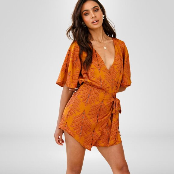 Saints + Secrets V-Neckline Wrap Romper Leaf Print Mustard Size Small - Picture 3 of 13
